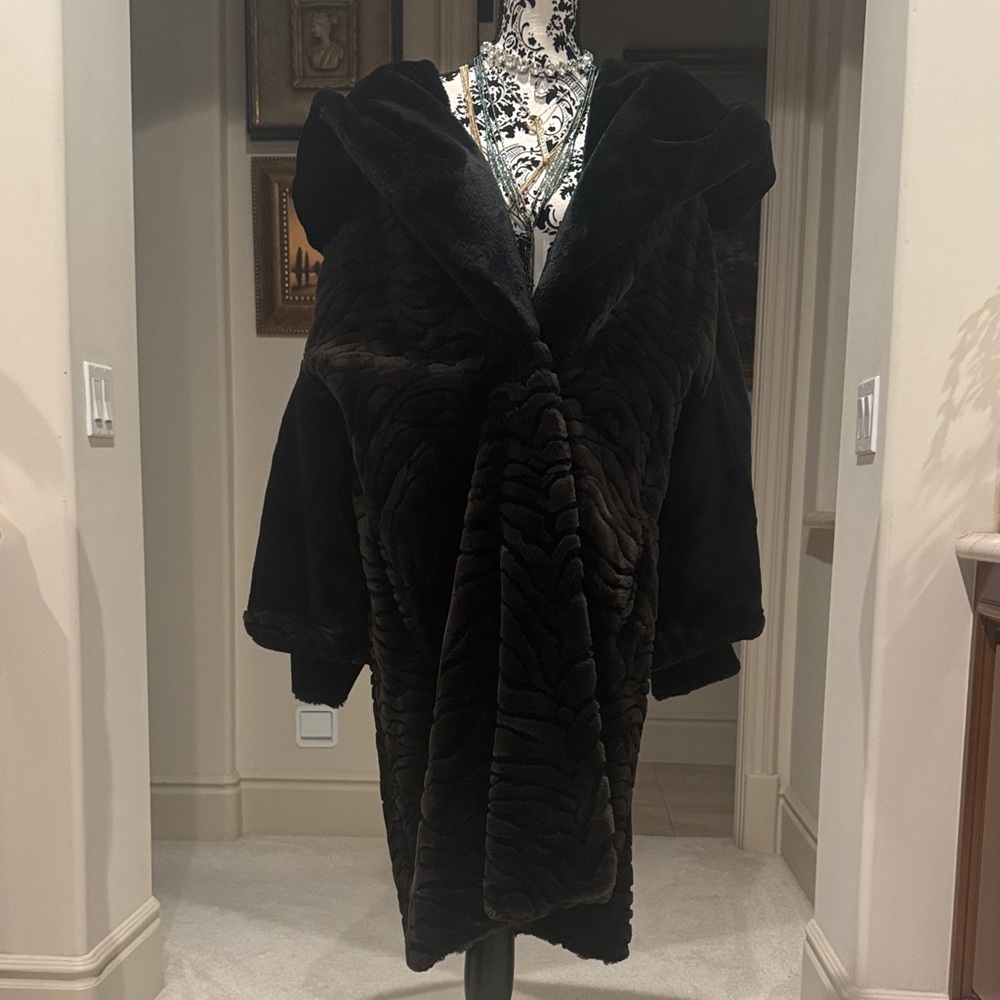 Luxurious Black Faux Fur Coat